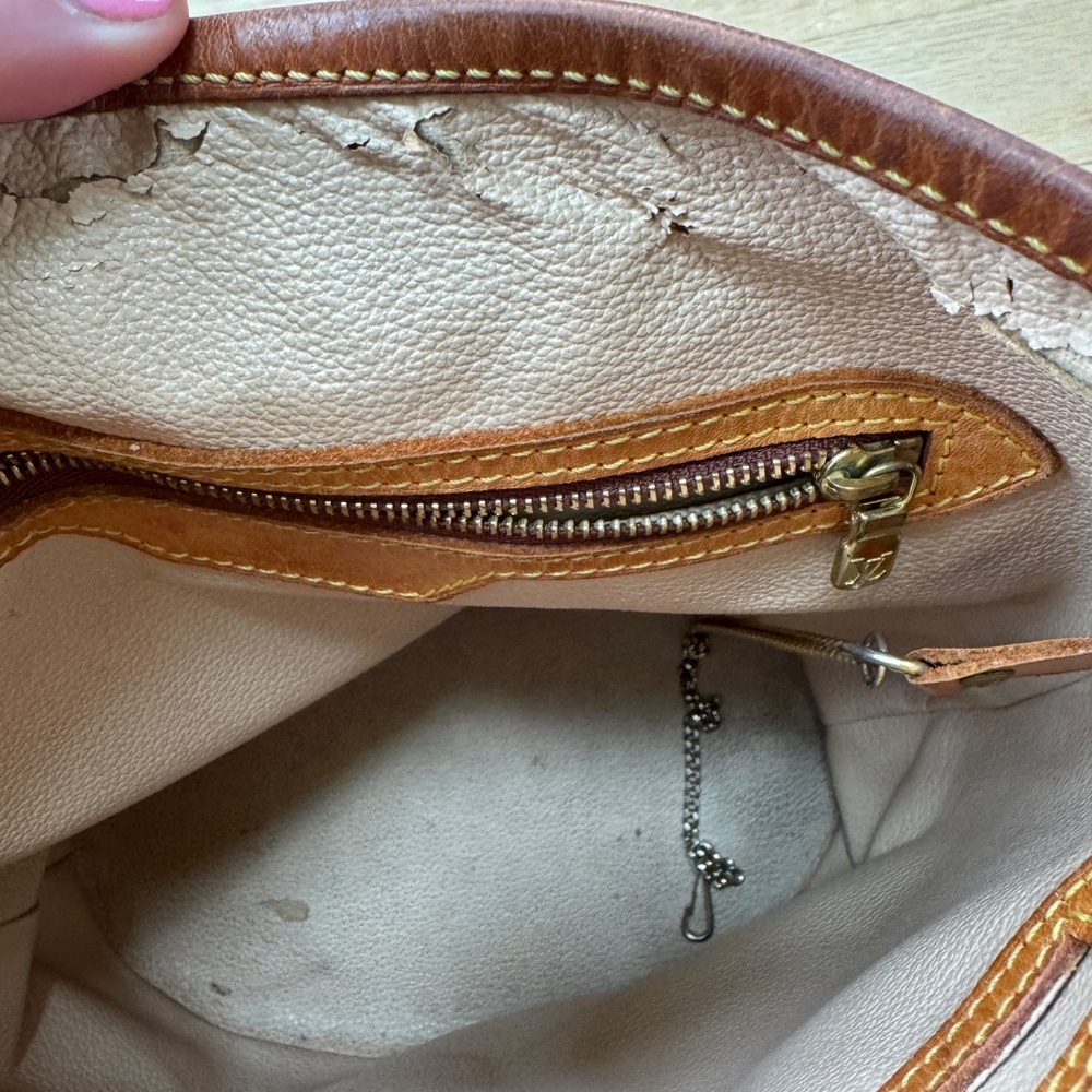 Vintage Louis Vuitton Monogram Petit Bucket 23 Bag - Picture 14 of 16